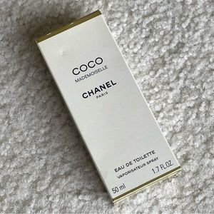 Chanel, COCO Mademoiselle Eau de Toilette spray. 1.7oz.